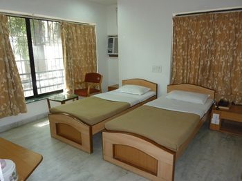 Hill View Executive Hotel Pune, Pune
